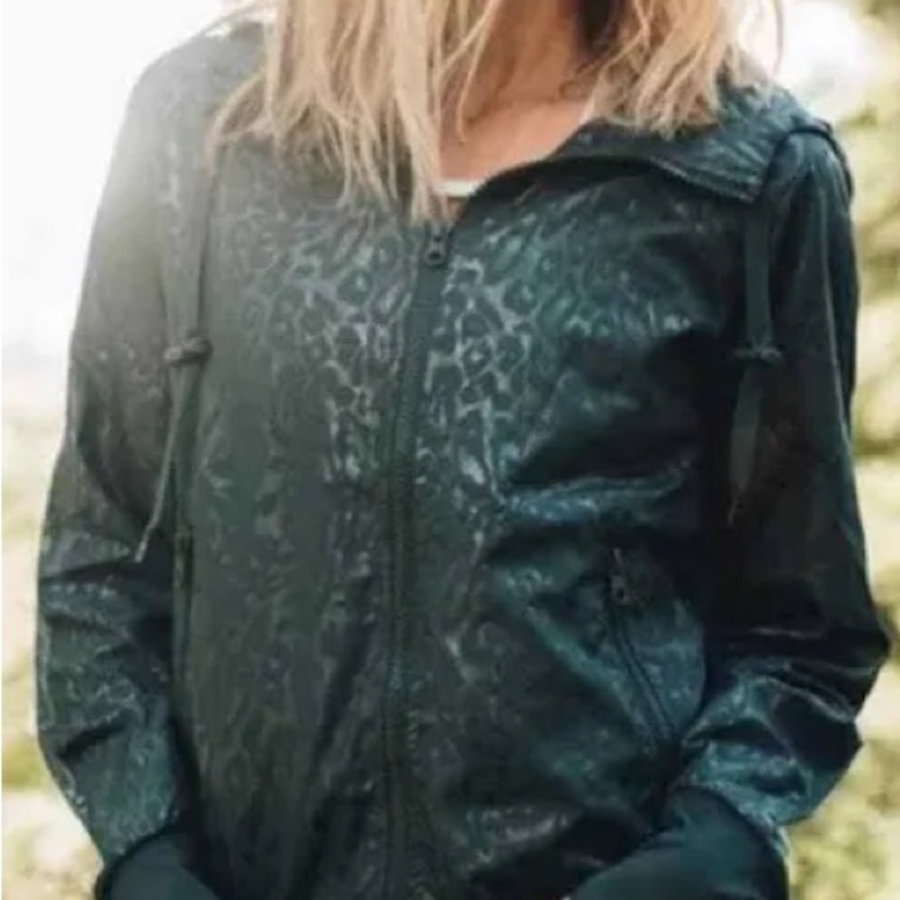 ZYIA Black Leopard Bomber Jacket Large